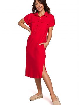 Rochie de zi BeWear  Această rochie are mai multe fețe. Simplu, ca o cămașă, cu guler și buzunare în stil safari în față, ajunge până la jumătatea g