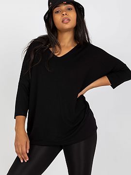 Bluza marime plus Relevance  O bluză plus size cu mâneci 3/4 și decolteu în formă de inimă.