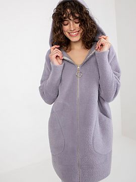 Palton MBM  Palton pentru femei cu mâneci lungi și glugă. Palton cu fermoar și buzunare mari.