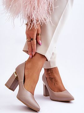 Pantofi dcu toc gros Step in style  Pantofi eleganți și incredibil de confortabili de la marca poloneză Lewski Shoes. Pantofii sunt confecționați din piele naturală, cu a