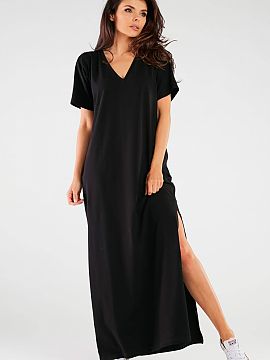 Rochie de zi Infinite You  Rochie extrem de feminină, cu mâneci scurte. Forma banală a fost spartă de fantele de pe laterale. Concepută pentru femeile cărora le 