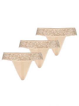 Completă Teyli  Un trio de tanga sexy din dantelă, în bej natural. Sunt confecționați din dantelă elastică cu un motiv floral cu model izbitor, care d