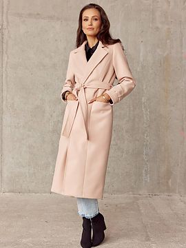 Palton Roco Fashion  Modelul este legat în talie, are buzunare în față și o crăpătură la spate. Paltonul legat va fi alegerea perfectă pentru orice țin